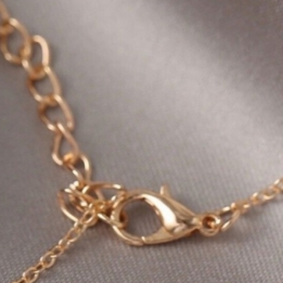 Women’s Fashion Gold Multi- Layered Star Pendant Necklace NEW in Package - Picture 3 of 8